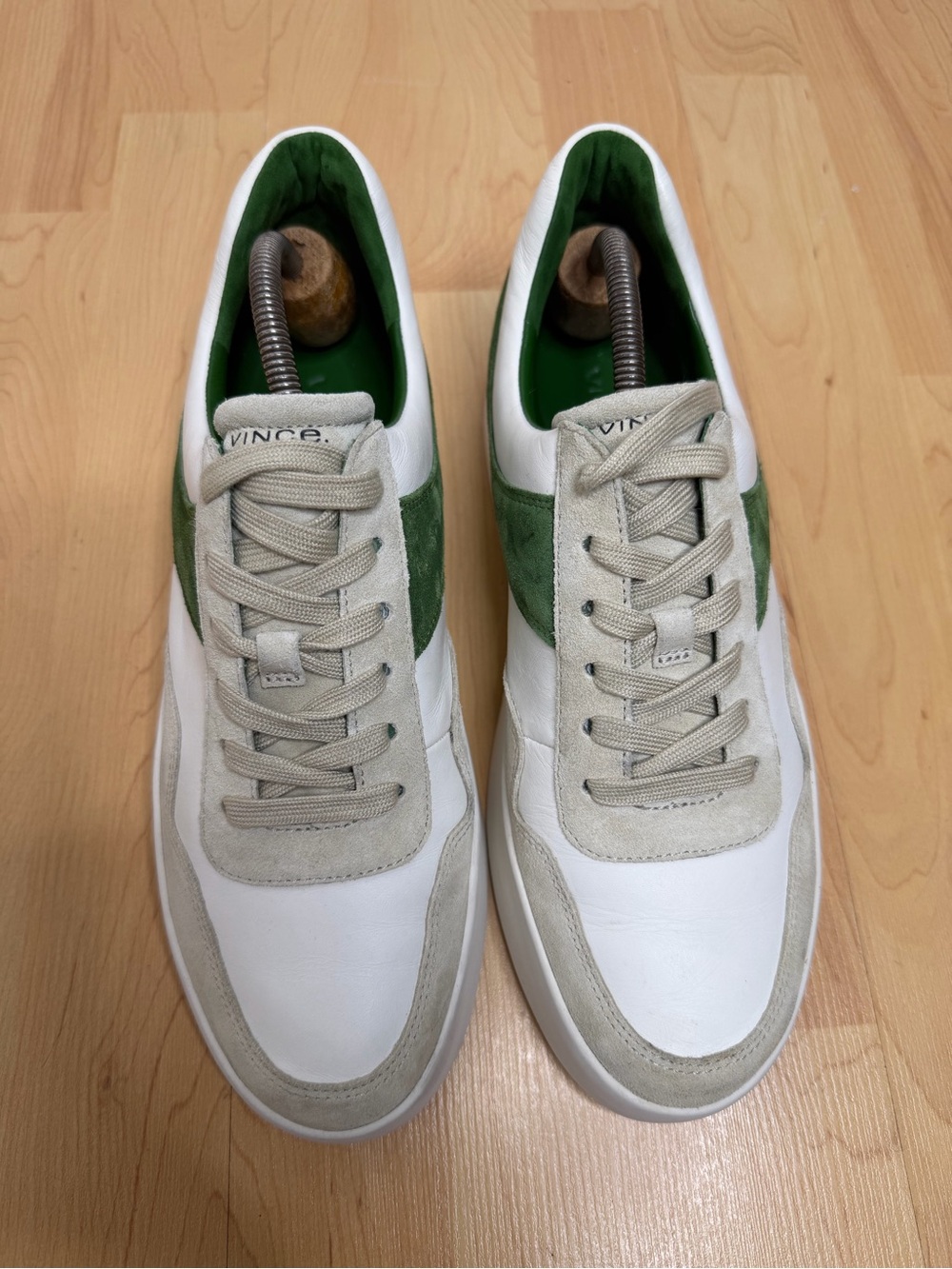 Vince White Leather Sneakers with Green Suede Panel and Gray Trim 8.5 - Picture 4 of 11